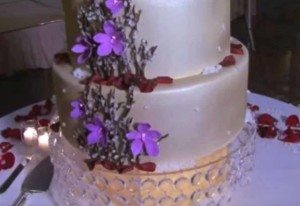 gold tiered wedding cake